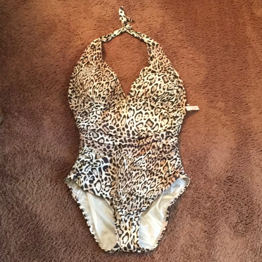 Victoria’s Secret Leopard Print 1 Piece Swim Suit